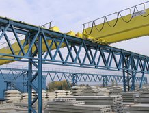 2 Process-Overhead Cranes in a concrete factory